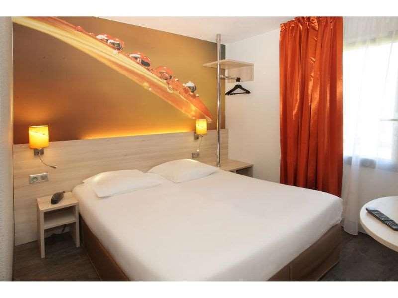 Brit Hotel Essentiel De Granville Zimmer foto